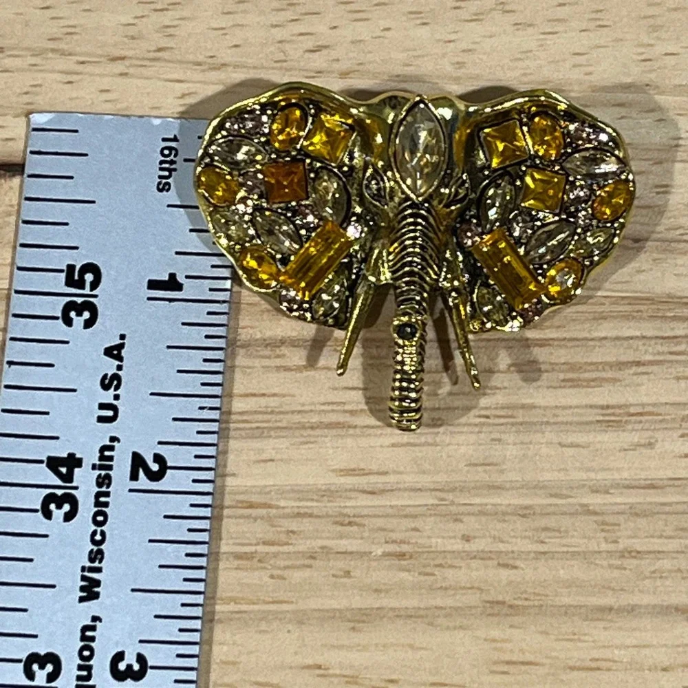 New Elephant Brooch Women Gold Tone Amber Rhinestone Safari Jewelry Pin